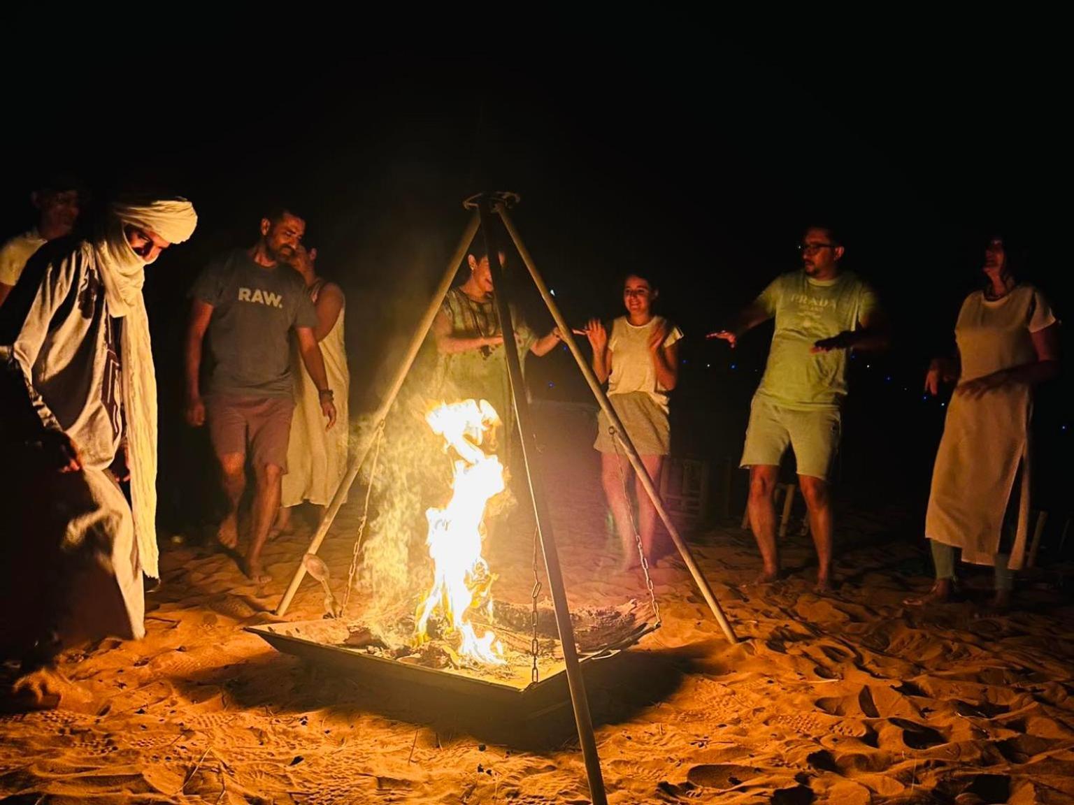 Camp Under Stars (Adults Only) メルズーガ エクステリア 写真